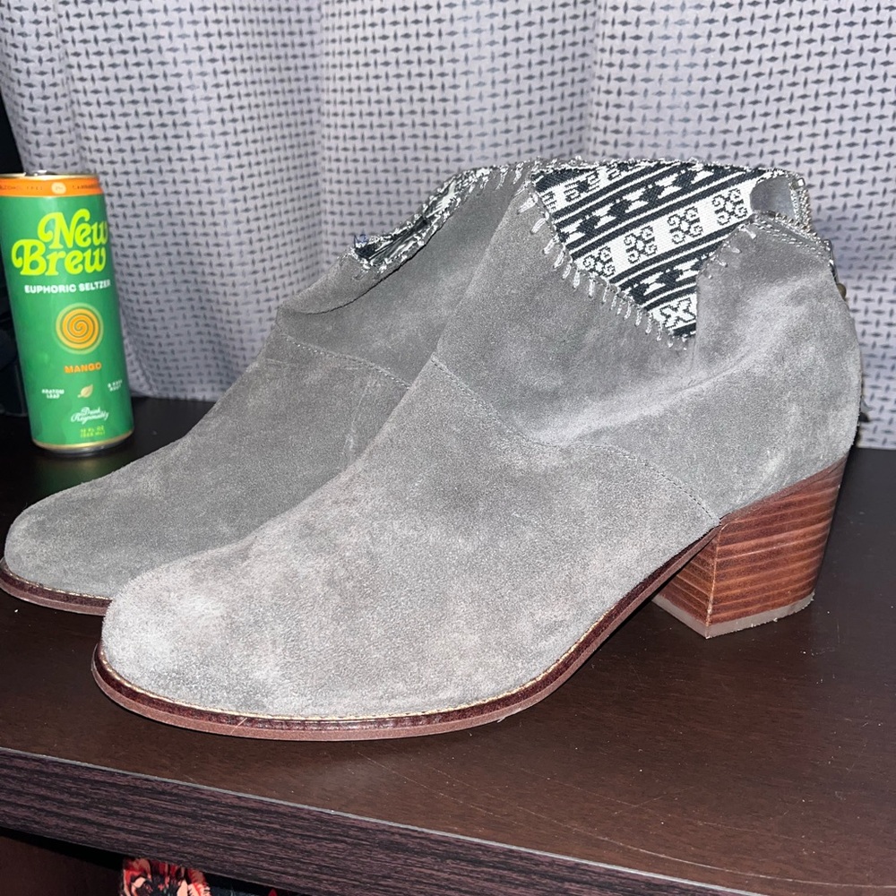 Toms Leila Gray Suede Ankle Boots